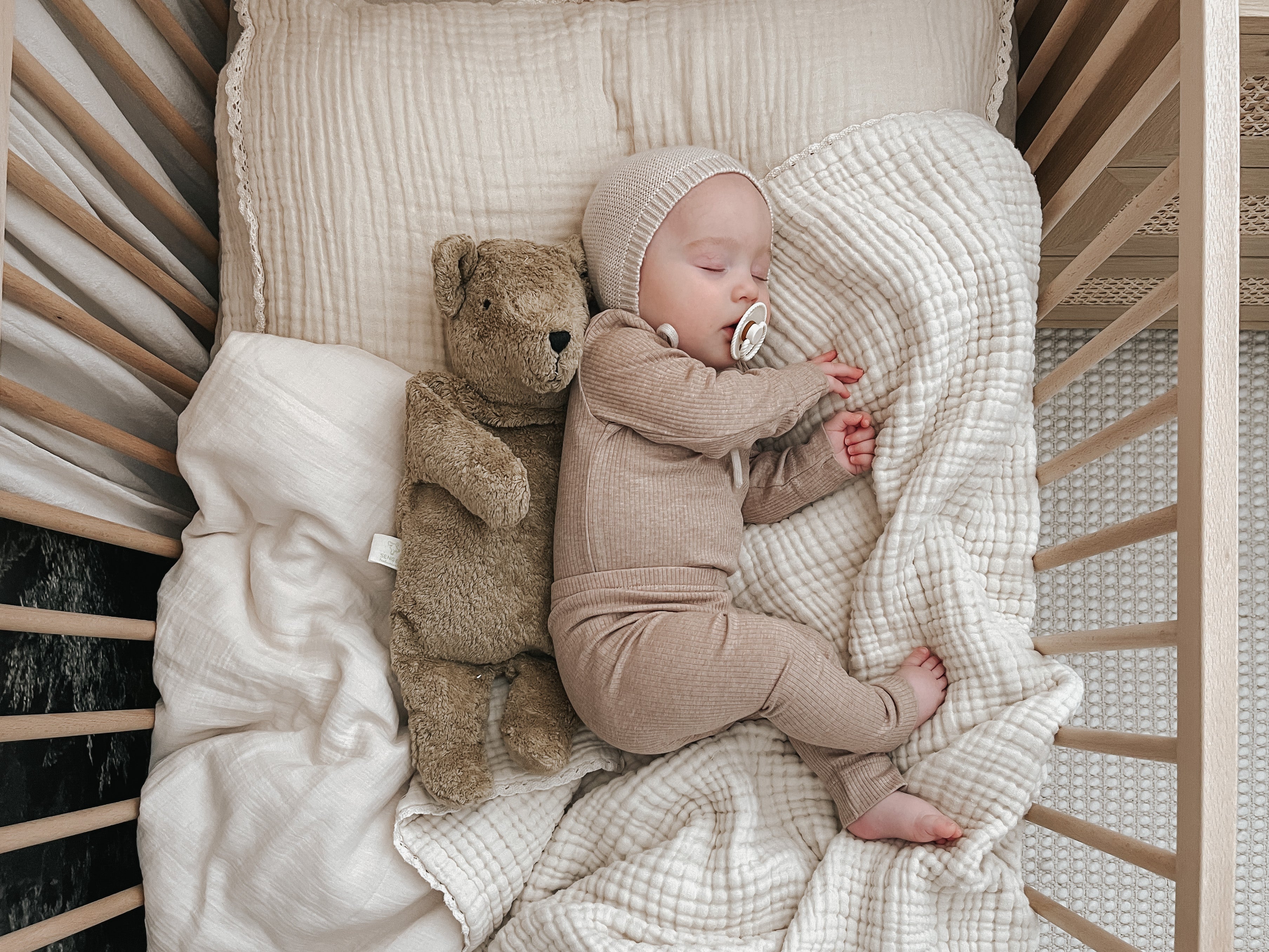 CUDDLY ANIMAL BEAR LARGE - BEIGE