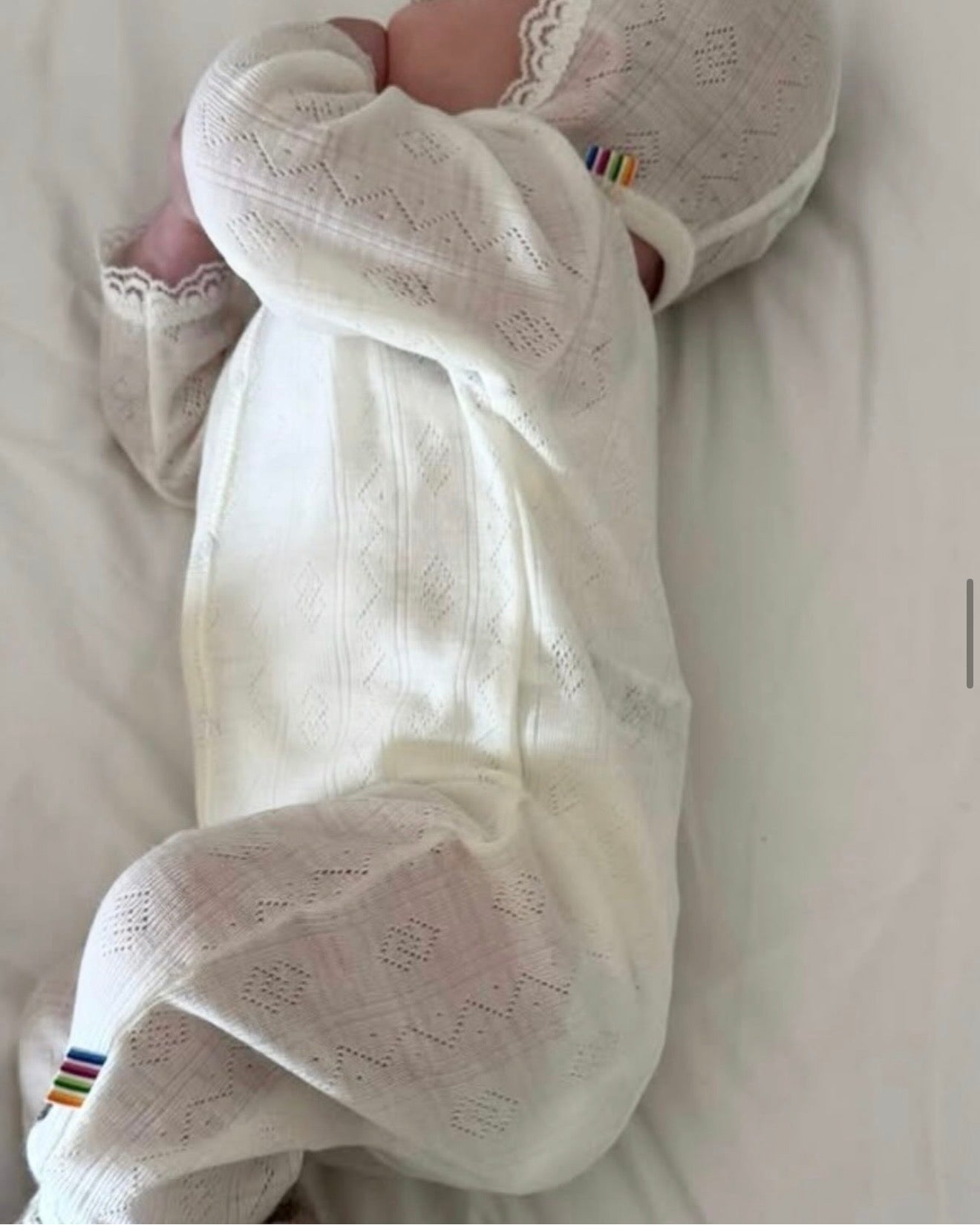 NEWBORN MUTSJE WOL/ZIJDEN AJOUR - OFF WHITE